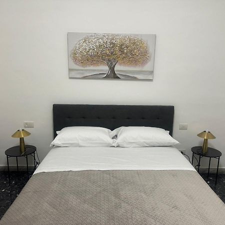 Larisa Home Apartment ローマ エクステリア 写真