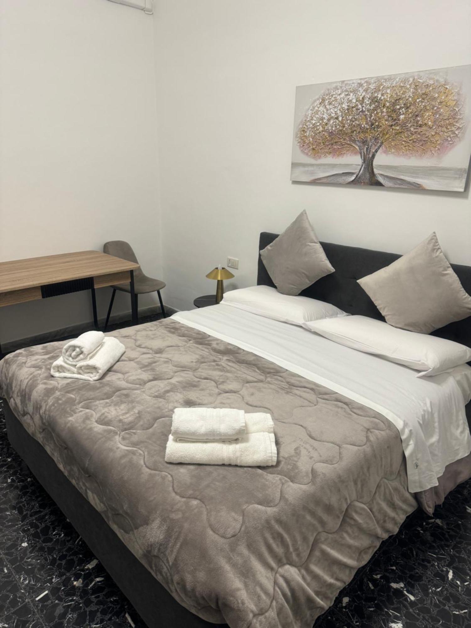 Larisa Home Apartment ローマ エクステリア 写真